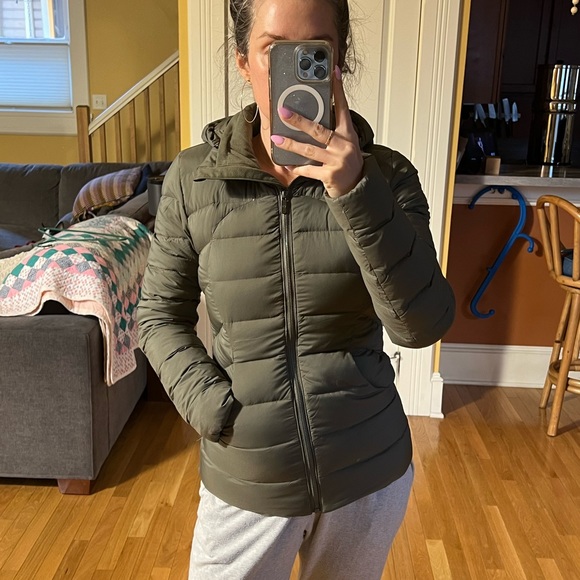 Lululemon Pack it Down Jacket - Picture 3 of 8